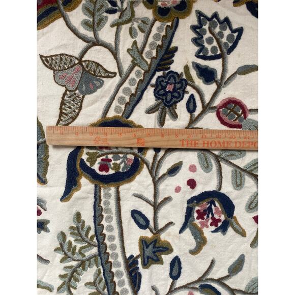 High End Vintage Upholstery Fabric Floral Motif medium weight 3 yards - Picture 3 of 5